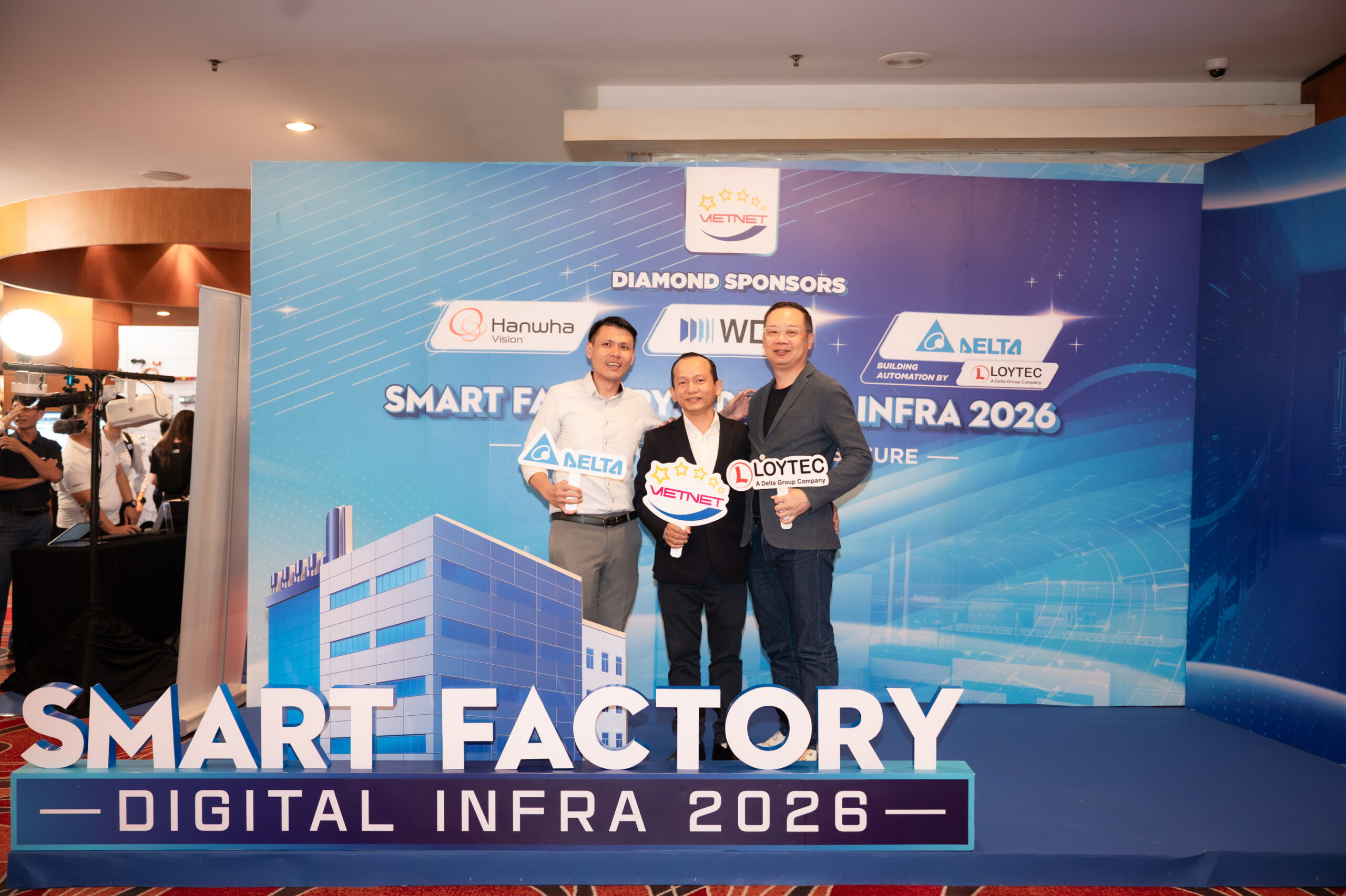 SMART FACTORY & DIGITAL INFRA 2026: Kết nối giải pháp, kiến tạo Nhà máy Thông minh MIN 6863 edit scaled
