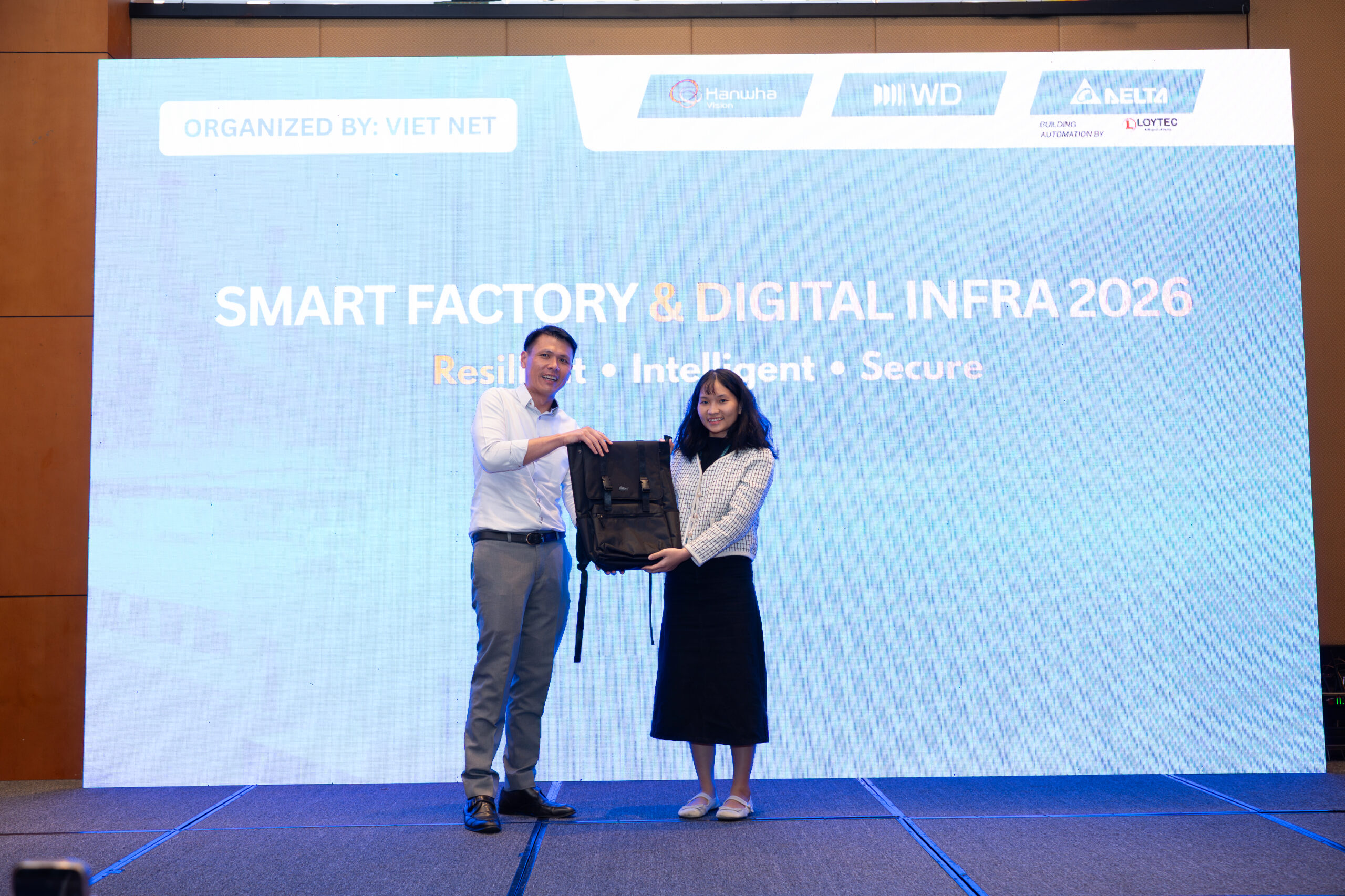 SMART FACTORY & DIGITAL INFRA 2026: Kết nối giải pháp, kiến tạo Nhà máy Thông minh MIN 7488 edit scaled